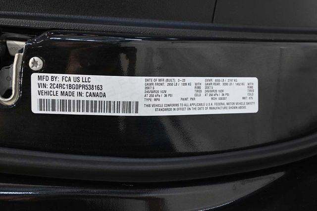 2023 Chrysler Pacifica Touring L FWD - 23001717 - 32