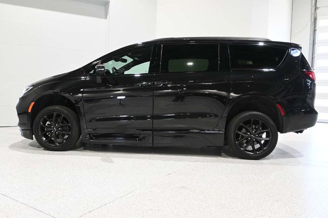 2023 Chrysler Pacifica Touring L FWD - 23001717 - 8