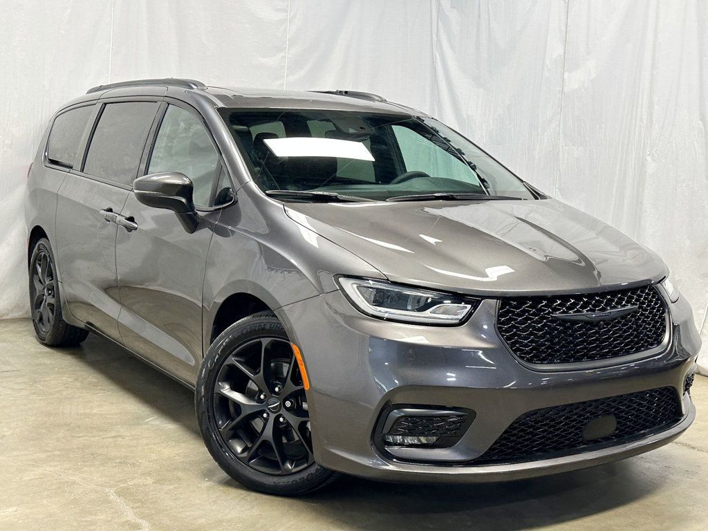 2023 Chrysler Pacifica Touring L FWD - 23086596 - 1