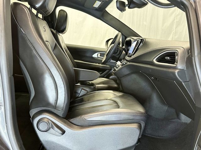 2023 Chrysler Pacifica Touring L FWD - 23086596 - 21
