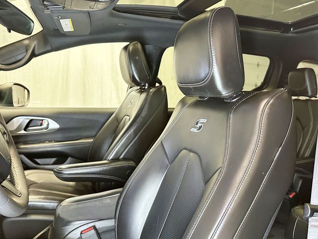 2023 Chrysler Pacifica Touring L FWD - 23086596 - 22