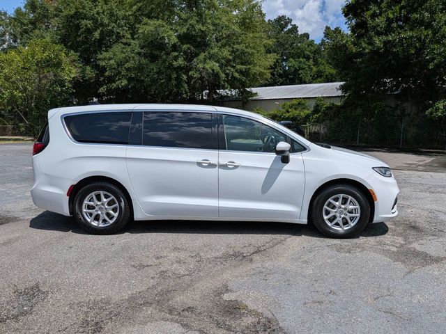 2023 Chrysler Pacifica Touring L FWD - 23070988 - 2