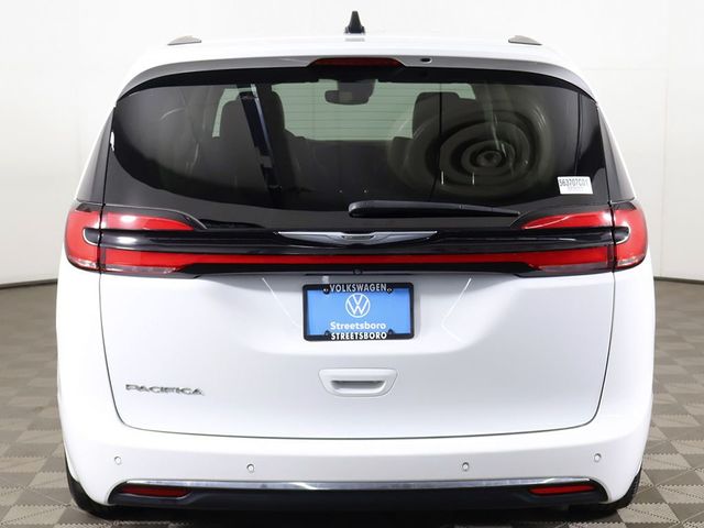2023 Chrysler Pacifica Touring L FWD - 23032705 - 11