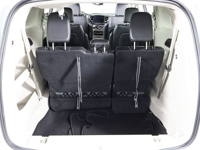 2023 Chrysler Pacifica Touring L FWD - 23032705 - 19