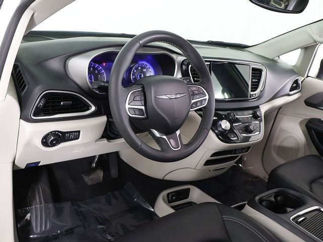 2023 Chrysler Pacifica Touring L FWD - 23032705 - 24