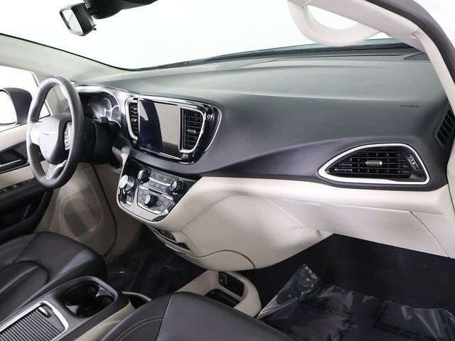 2023 Chrysler Pacifica Touring L FWD - 23032705 - 25