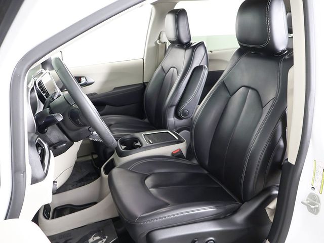 2023 Chrysler Pacifica Touring L FWD - 23032705 - 26