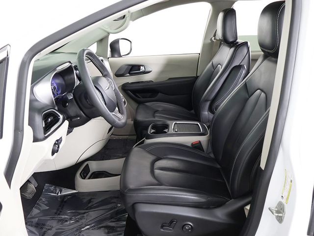2023 Chrysler Pacifica Touring L FWD - 23032705 - 28