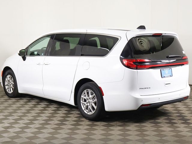 2023 Chrysler Pacifica Touring L FWD - 23032705 - 8