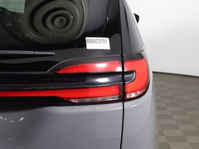 2023 Chrysler Pacifica Touring L FWD - 22998138 - 16