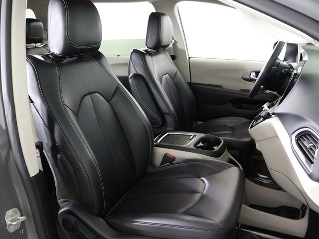 2023 Chrysler Pacifica Touring L FWD - 22998138 - 29