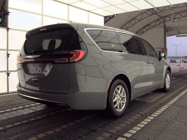 2023 Chrysler Pacifica Touring L FWD - 22998138 - 3