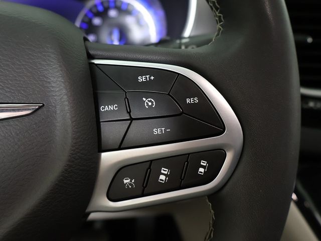 2023 Chrysler Pacifica Touring L FWD - 22998138 - 42