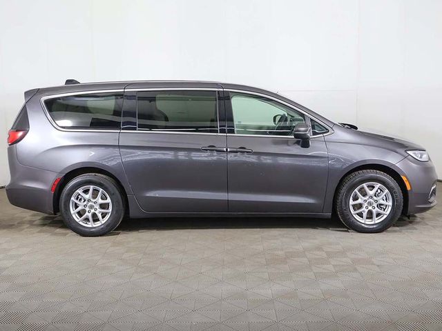 2023 Chrysler Pacifica Touring L FWD - 23014324 - 18