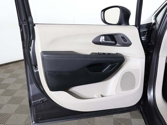 2023 Chrysler Pacifica Touring L FWD - 23014324 - 23