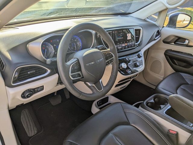 2023 Chrysler Pacifica Touring L FWD - 22966945 - 14