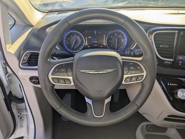 2023 Chrysler Pacifica Touring L FWD - 22966945 - 16