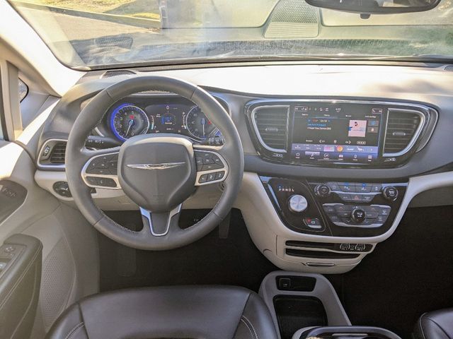2023 Chrysler Pacifica Touring L FWD - 22966945 - 21