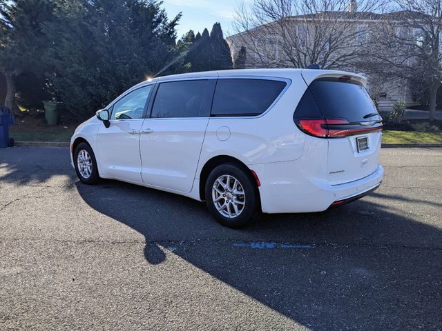 2023 Chrysler Pacifica Touring L FWD - 22966945 - 4