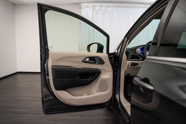 2023 Chrysler Pacifica Touring L FWD - 23028172 - 15