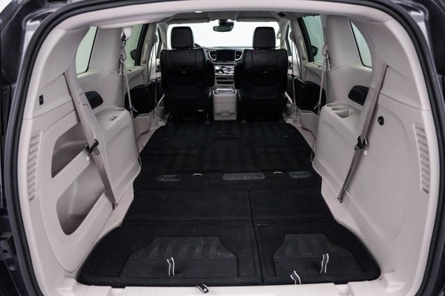 2023 Chrysler Pacifica Touring L FWD - 23028172 - 40