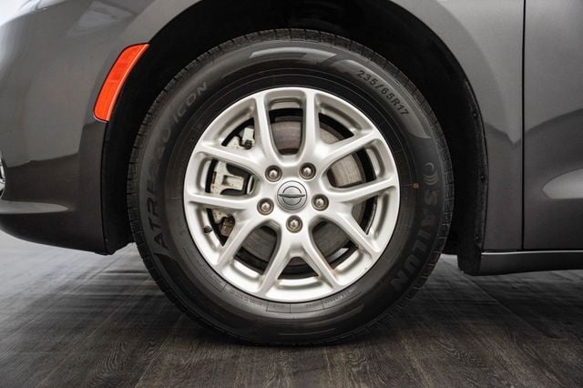 2023 Chrysler Pacifica Touring L FWD - 23028172 - 43