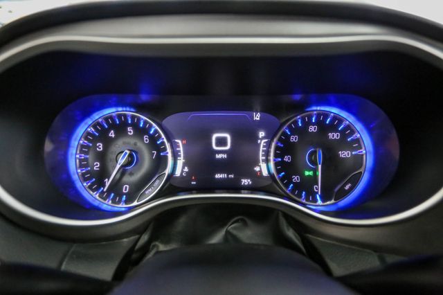2023 Chrysler Pacifica Touring L FWD - 23028172 - 4