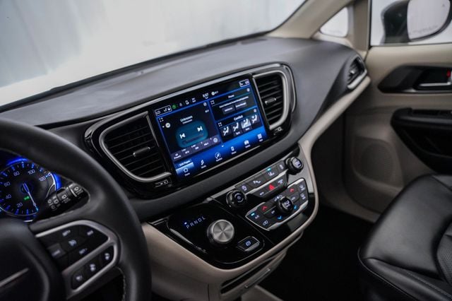 2023 Chrysler Pacifica Touring L FWD - 23028172 - 50