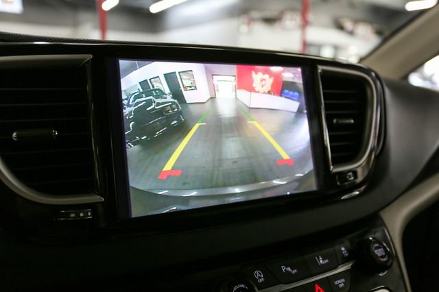 2023 Chrysler Pacifica Touring L FWD - 23028172 - 7