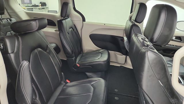 2023 Chrysler Pacifica Touring L FWD - 22951823 - 22