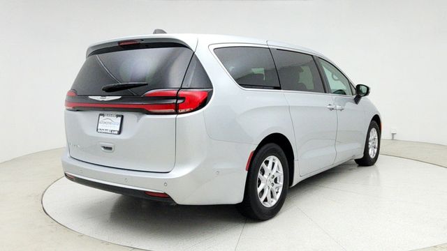 2023 Chrysler Pacifica Touring L FWD - 22951823 - 4