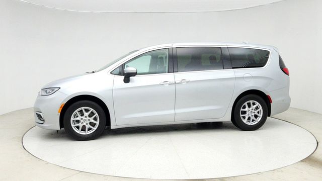2023 Chrysler Pacifica Touring L FWD - 22951823 - 7