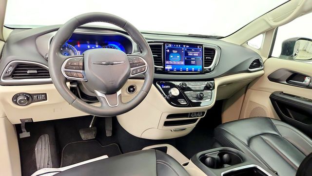 2023 Chrysler Pacifica Touring L FWD - 23096093 - 10