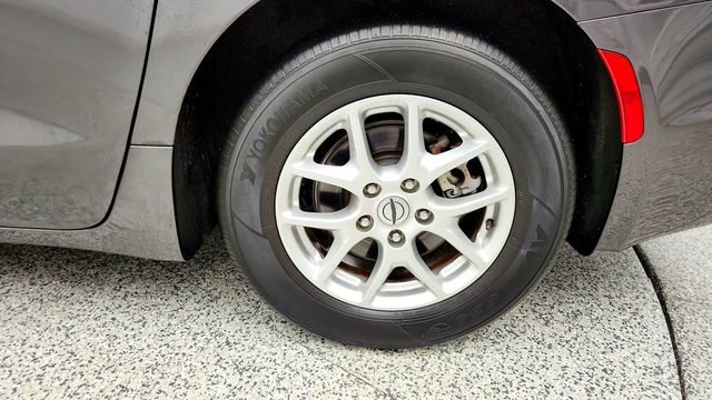2023 Chrysler Pacifica Touring L FWD - 23096093 - 8