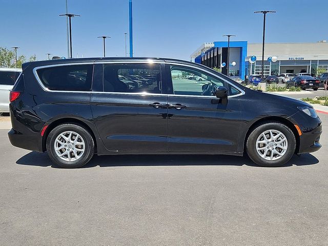 2023 Chrysler Voyager LX - 23058568 - 1
