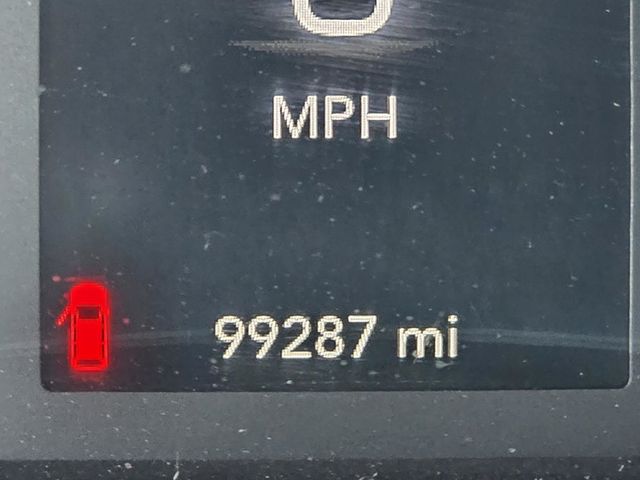 2023 Chrysler Voyager LX - 22943690 - 35