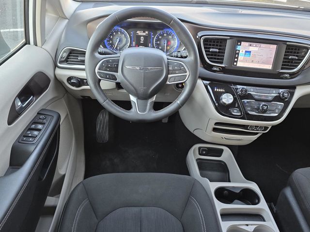 2023 Chrysler Voyager LX - 22943690 - 8