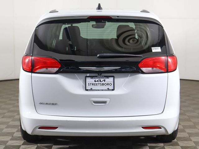 2023 Chrysler Voyager LX - 23042078 - 10