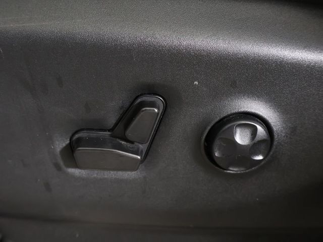 2023 Chrysler Voyager LX - 23042078 - 29