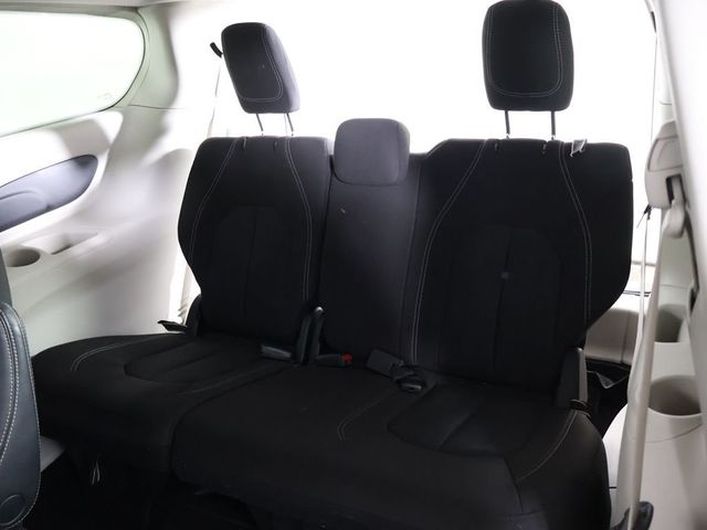2023 Chrysler Voyager LX - 23042078 - 32
