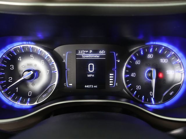 2023 Chrysler Voyager LX - 23042078 - 38