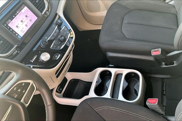 2023 Chrysler Voyager LX - 23000109 - 30