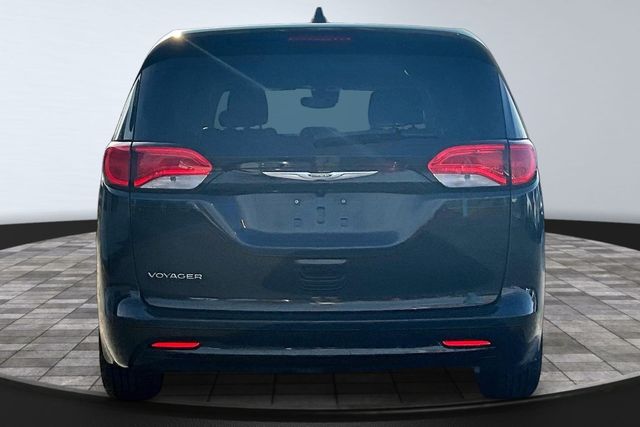 2023 Chrysler Voyager LX - 23000109 - 5