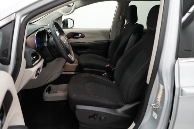 2023 Chrysler Voyager LX - 23077491 - 10