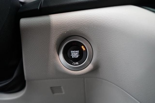 2023 Chrysler Voyager LX - 23077491 - 19