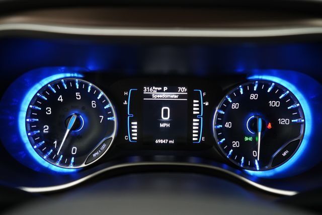 2023 Chrysler Voyager LX - 23077491 - 21