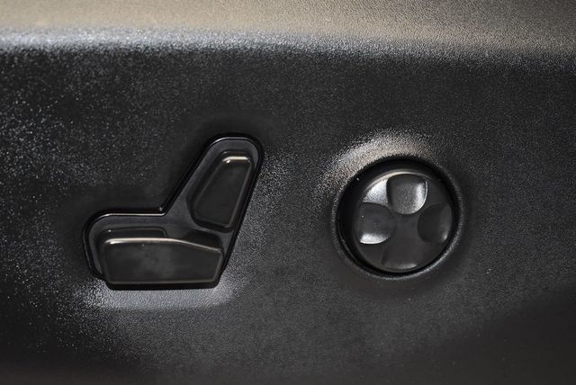 2023 Chrysler Voyager LX - 22968496 - 12