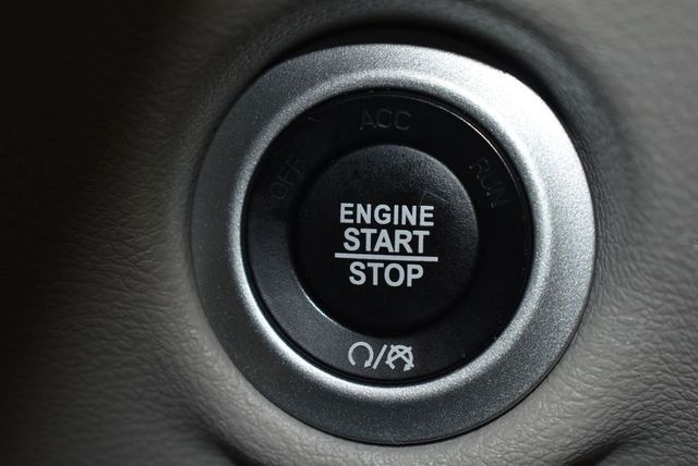 2023 Chrysler Voyager LX - 22968496 - 15