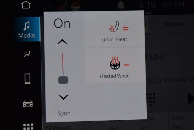 2023 Chrysler Voyager LX - 22968496 - 17