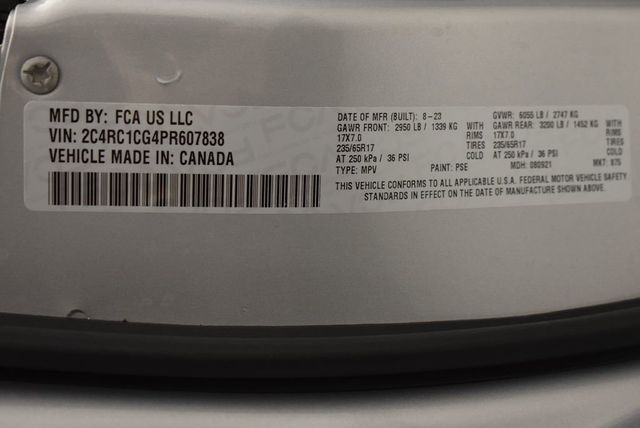 2023 Chrysler Voyager LX - 23015969 - 37